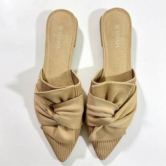 Vivaia Pointed Toe Knot Slides Low Heel Size 39 USA 8 Almond - Picture 3 of 9